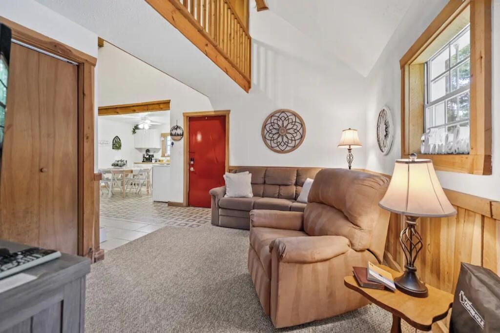 Photo of Livingroom in Terry