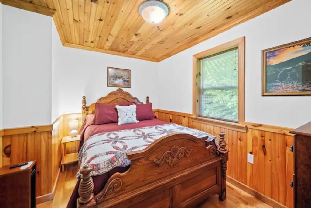 Photo of Bedroom in Terry