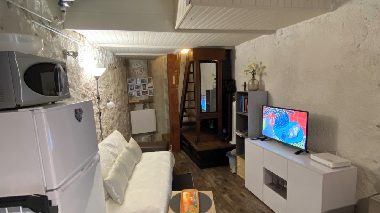 Photo of Livingroom in Saint-Genies-de-Fontedit