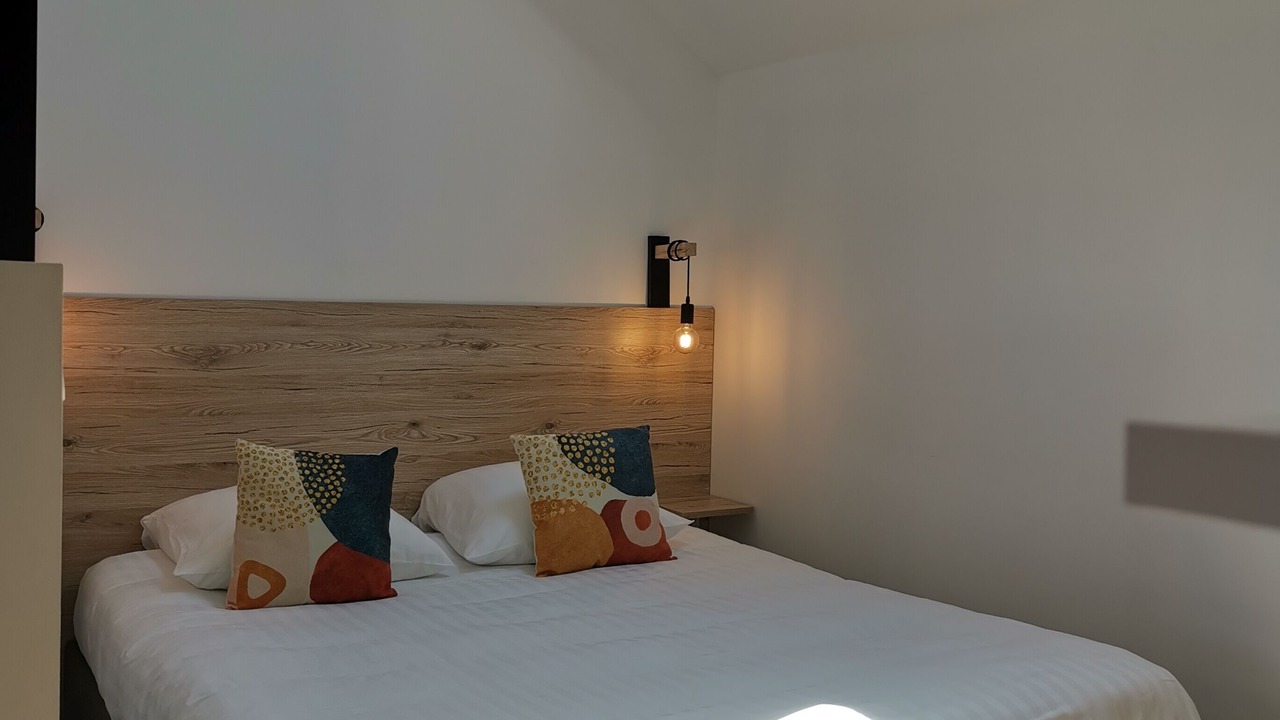 Photo of Bedroom in St-Meme-le-Tenu