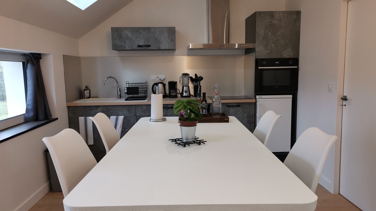 Photo of Kitchen in St-Meme-le-Tenu