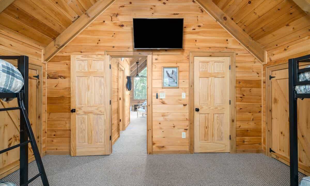 Photo of Bedroom in Blue Ridge