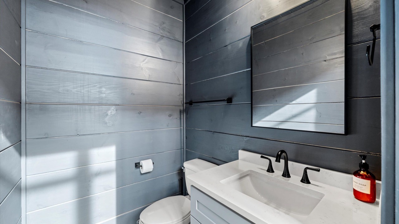 Photo of Bathroom in Pigeon Forge