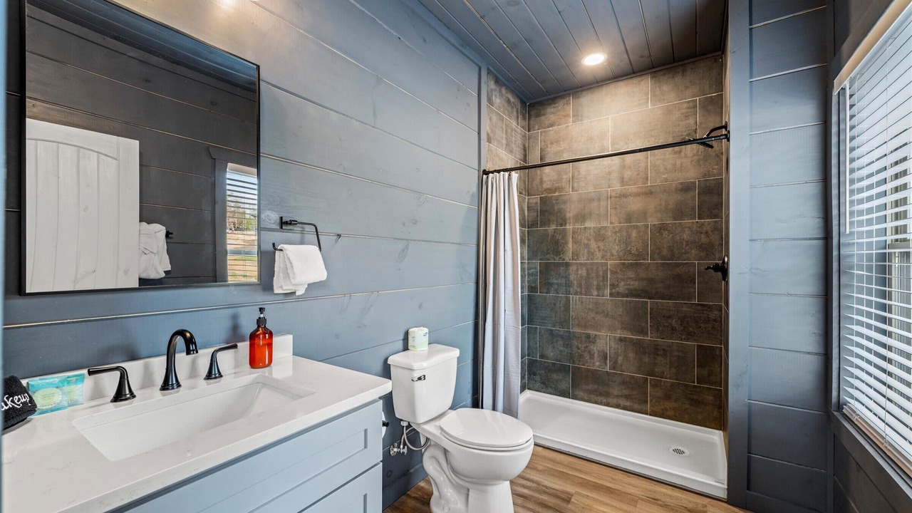 Photo of Bathroom in Pigeon Forge