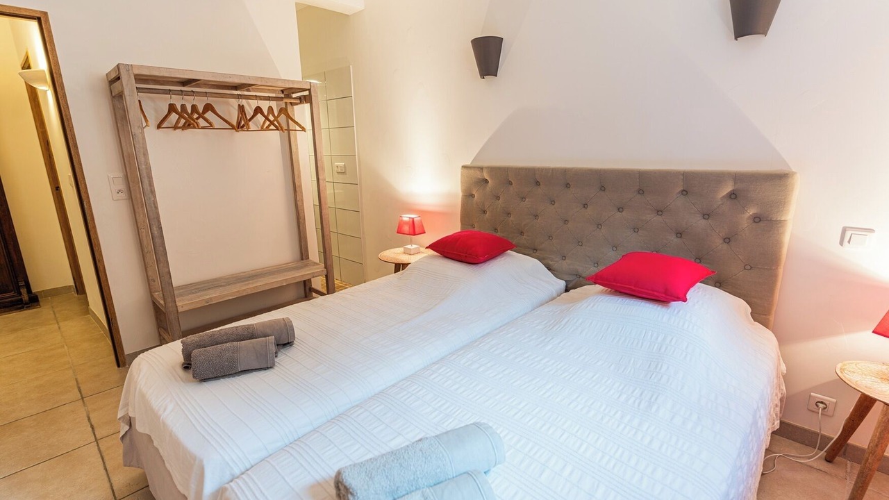 Photo of Bedroom in Issirac