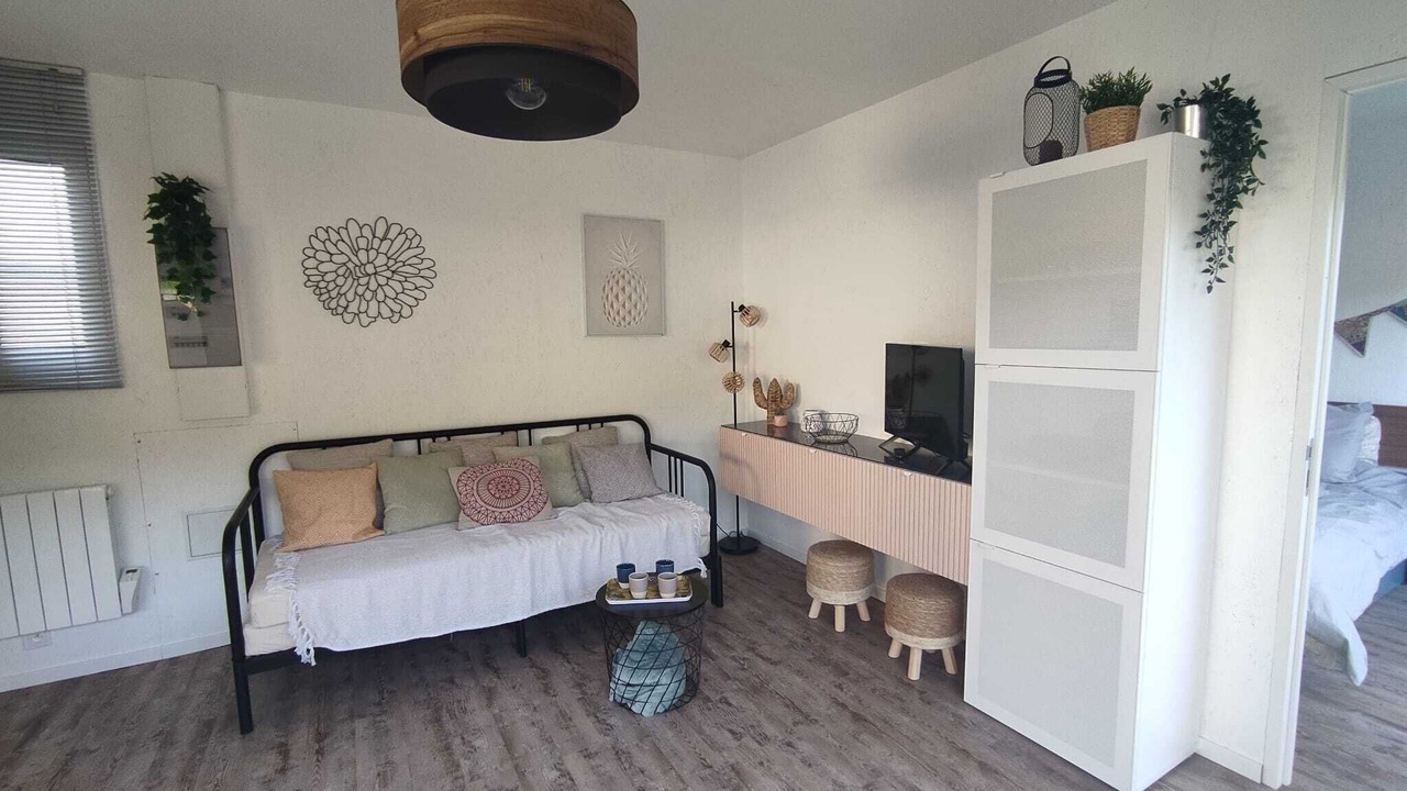 Photo of Bedroom in Saint-Aubin-Epinay
