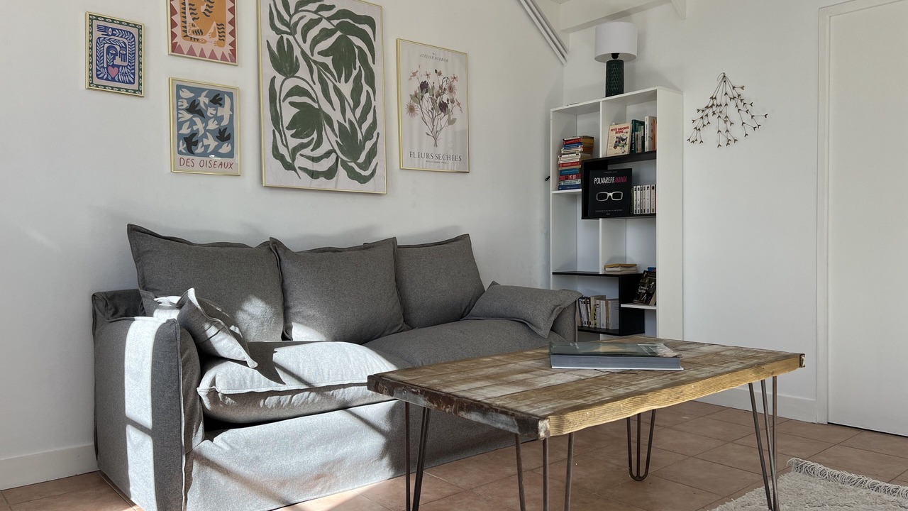 Photo of Livingroom in Thesee
