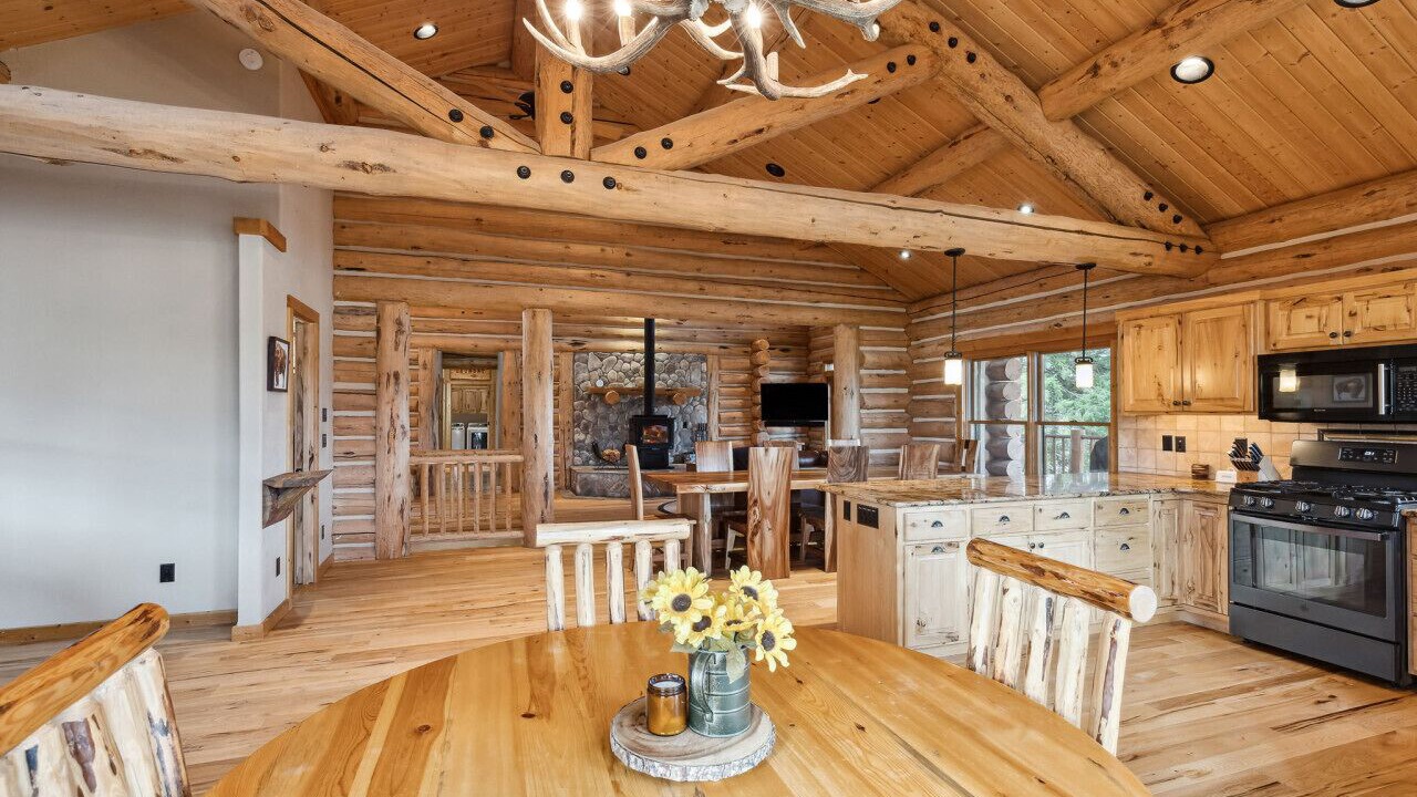 Photo of Others in Victor