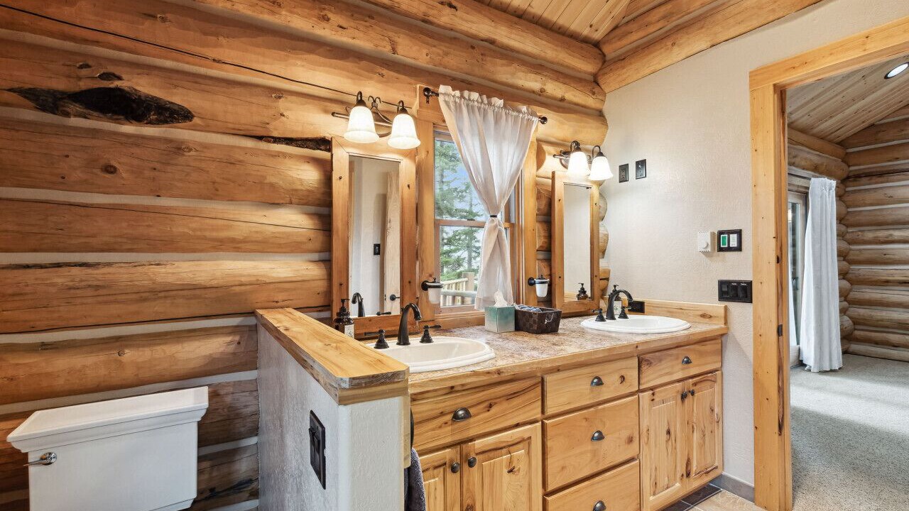 Photo of Bathroom in Victor