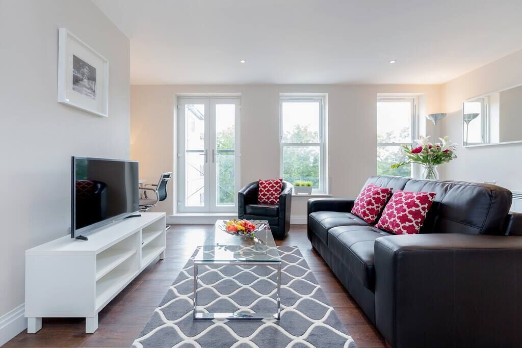 Photo of Livingroom in Reigate