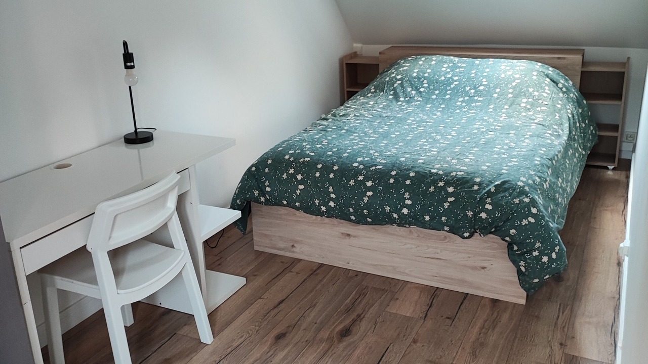 Photo of Bedroom in Rouen City Centre