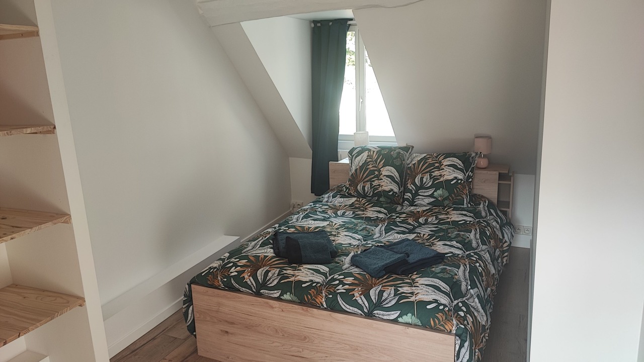 Photo of Bedroom in Rouen City Centre