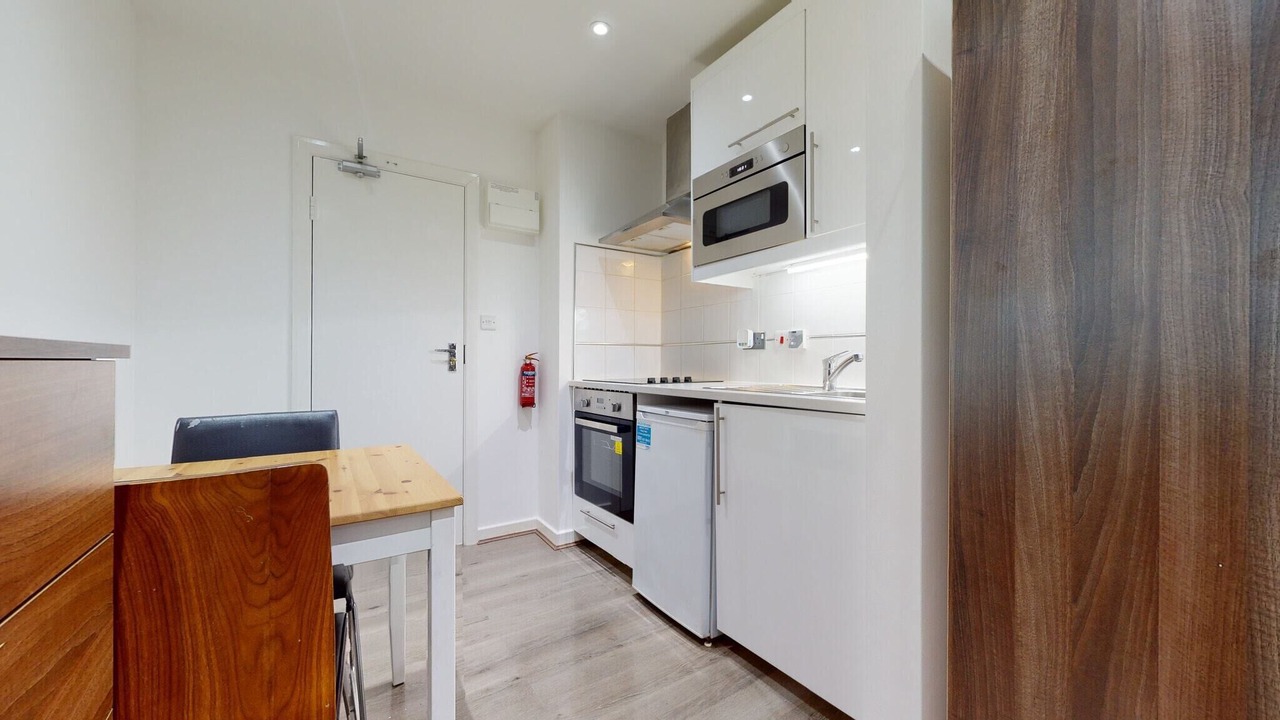 Photo of Kitchen in Mapesbury