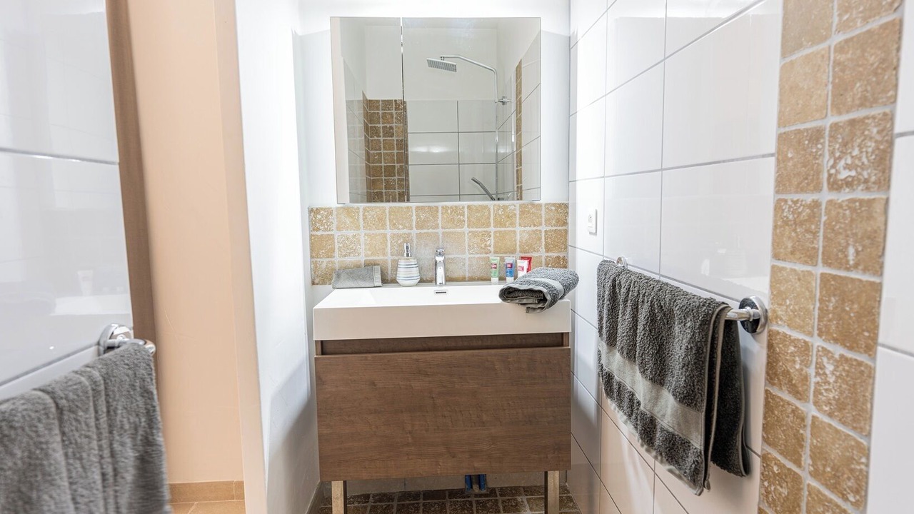 Photo of Bathroom in Issirac