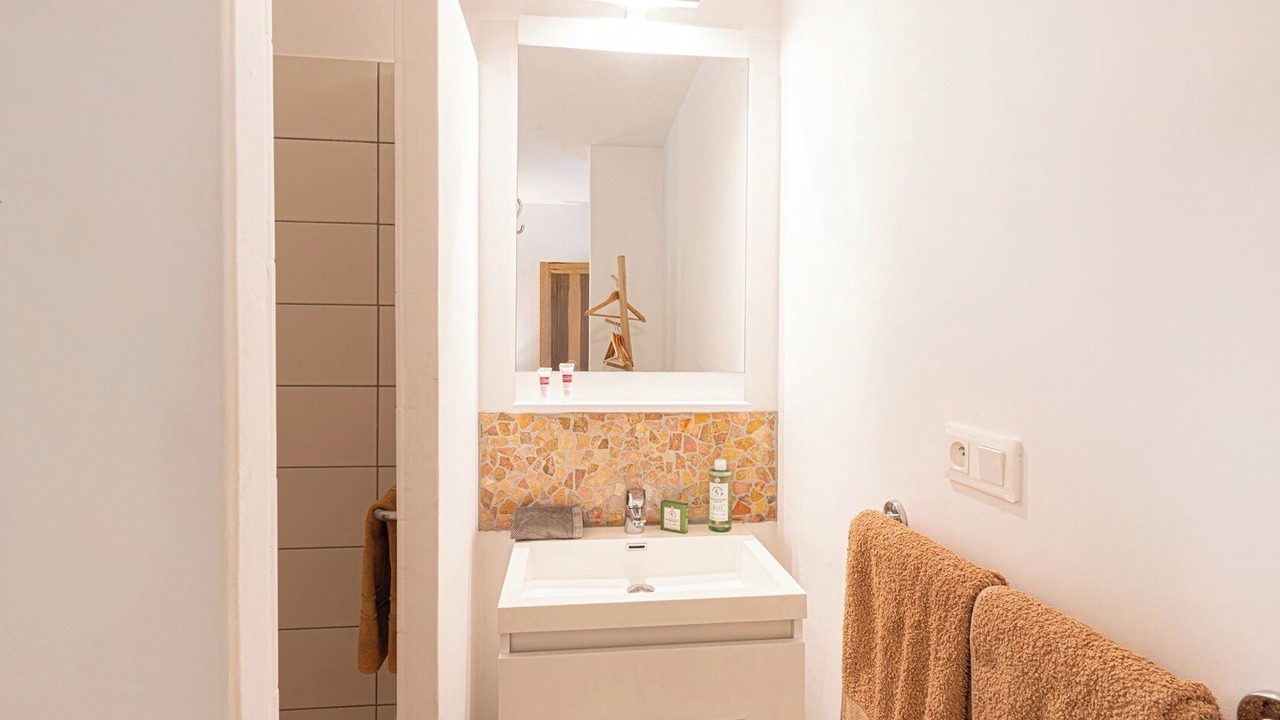 Photo of Bathroom in Issirac