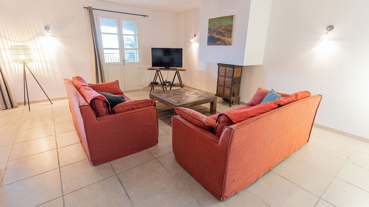 Photo of Livingroom in Issirac