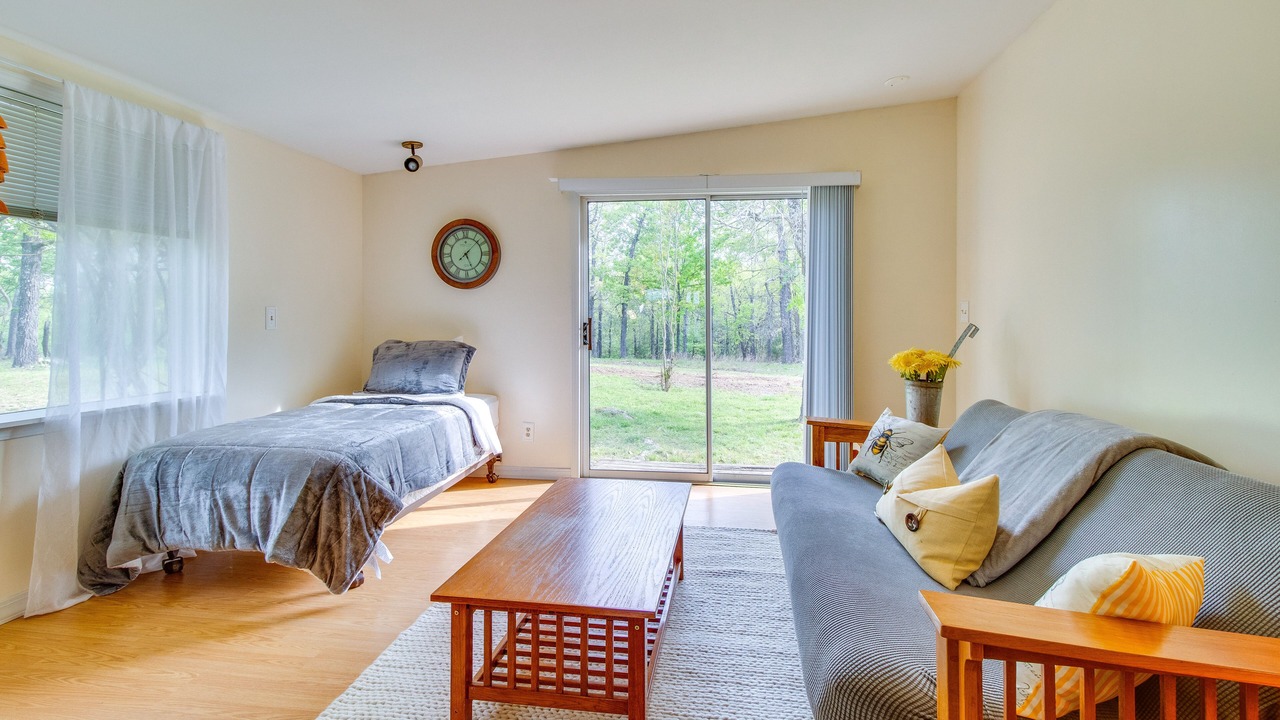 Photo of Others in Elizabeth