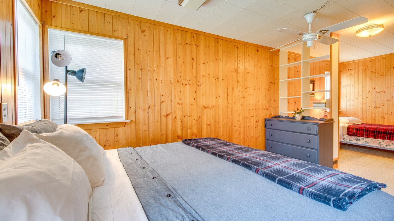 Photo of Bedroom in Elizabeth