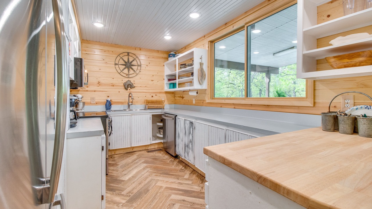 Photo of Others in Elizabeth