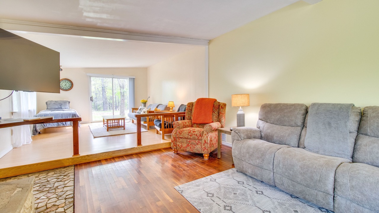 Photo of Livingroom in Elizabeth