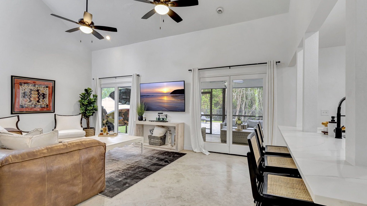 Photo of Livingroom in Riverwalk