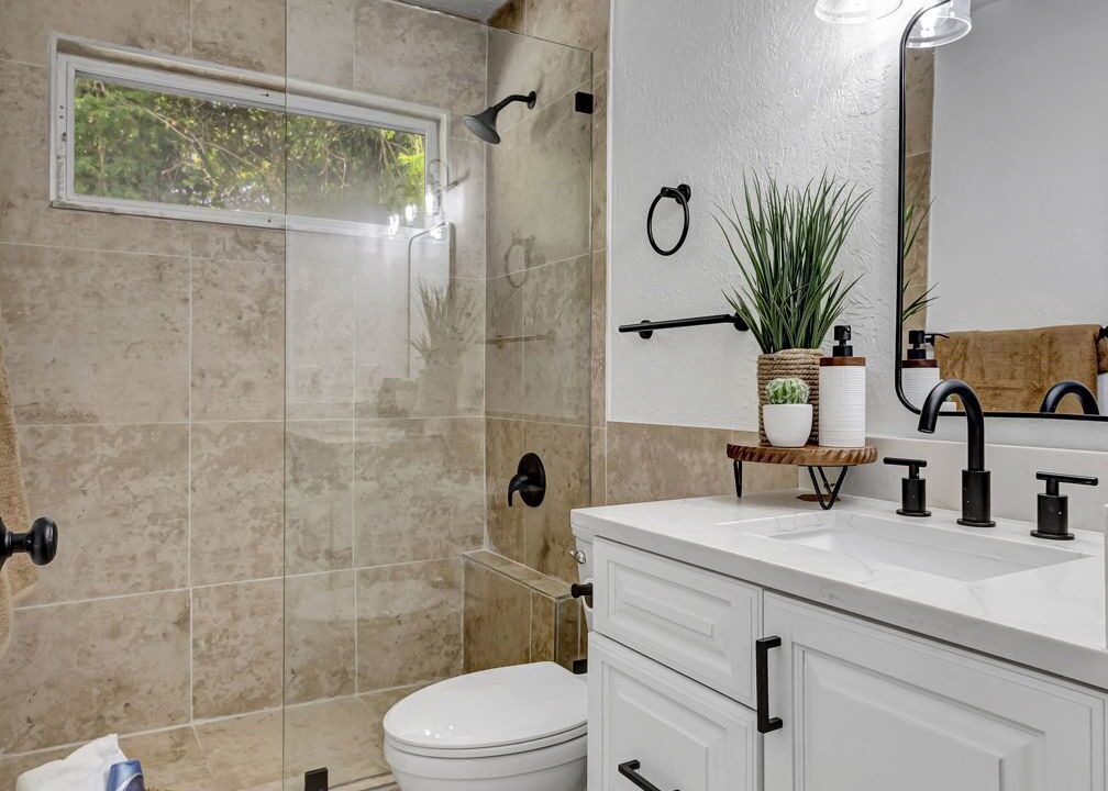 Photo of Bathroom in Riverwalk