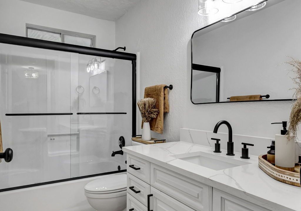 Photo of Bathroom in Riverwalk