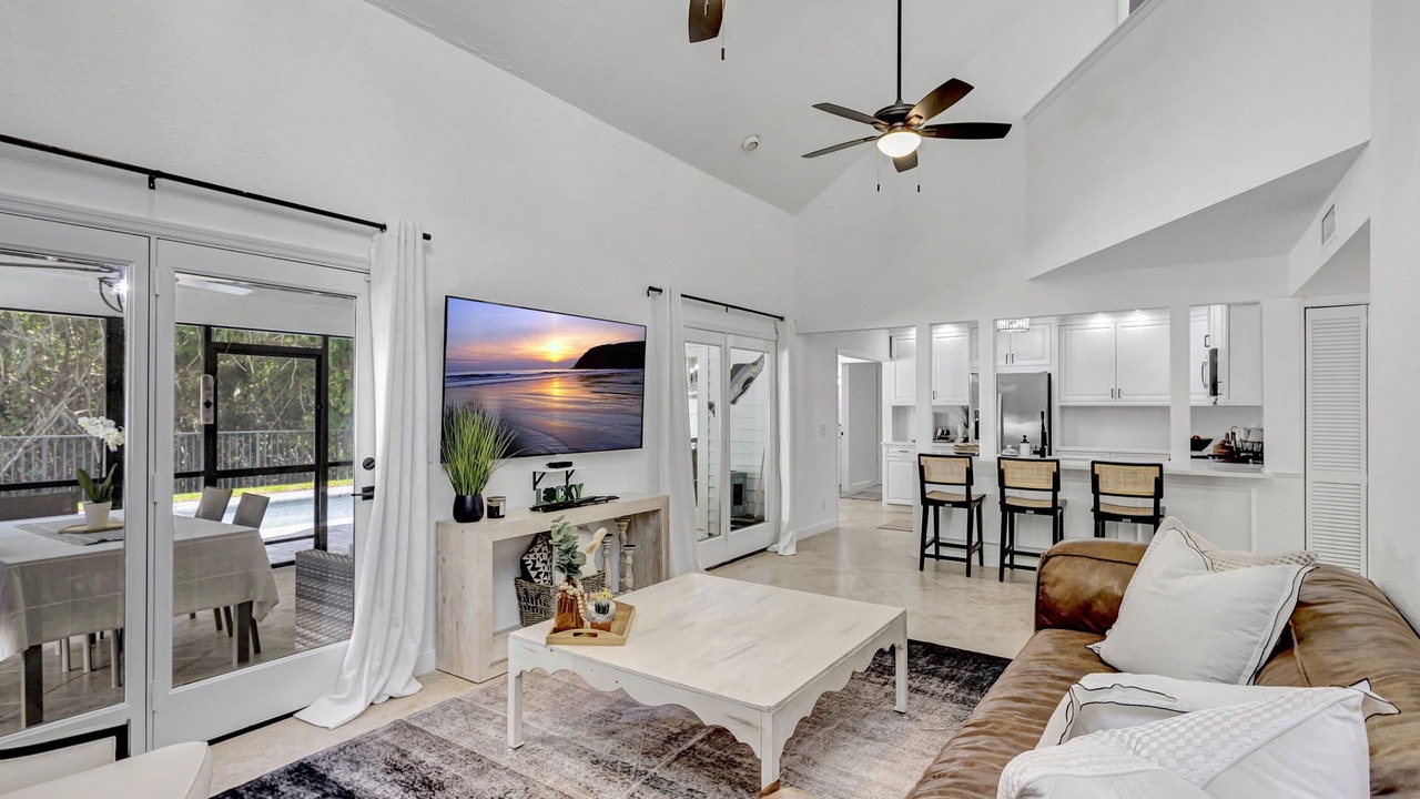 Photo of Livingroom in Riverwalk