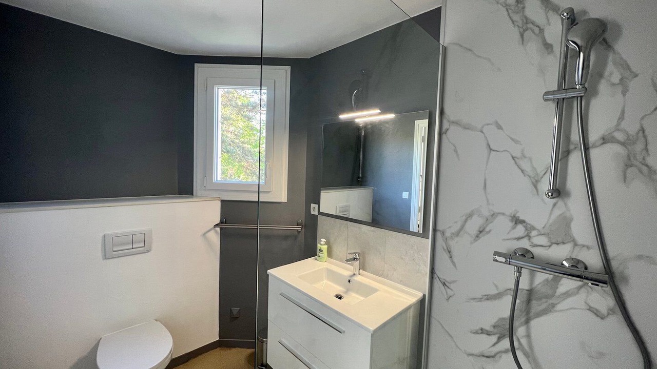 Photo of Bathroom in Poitiers