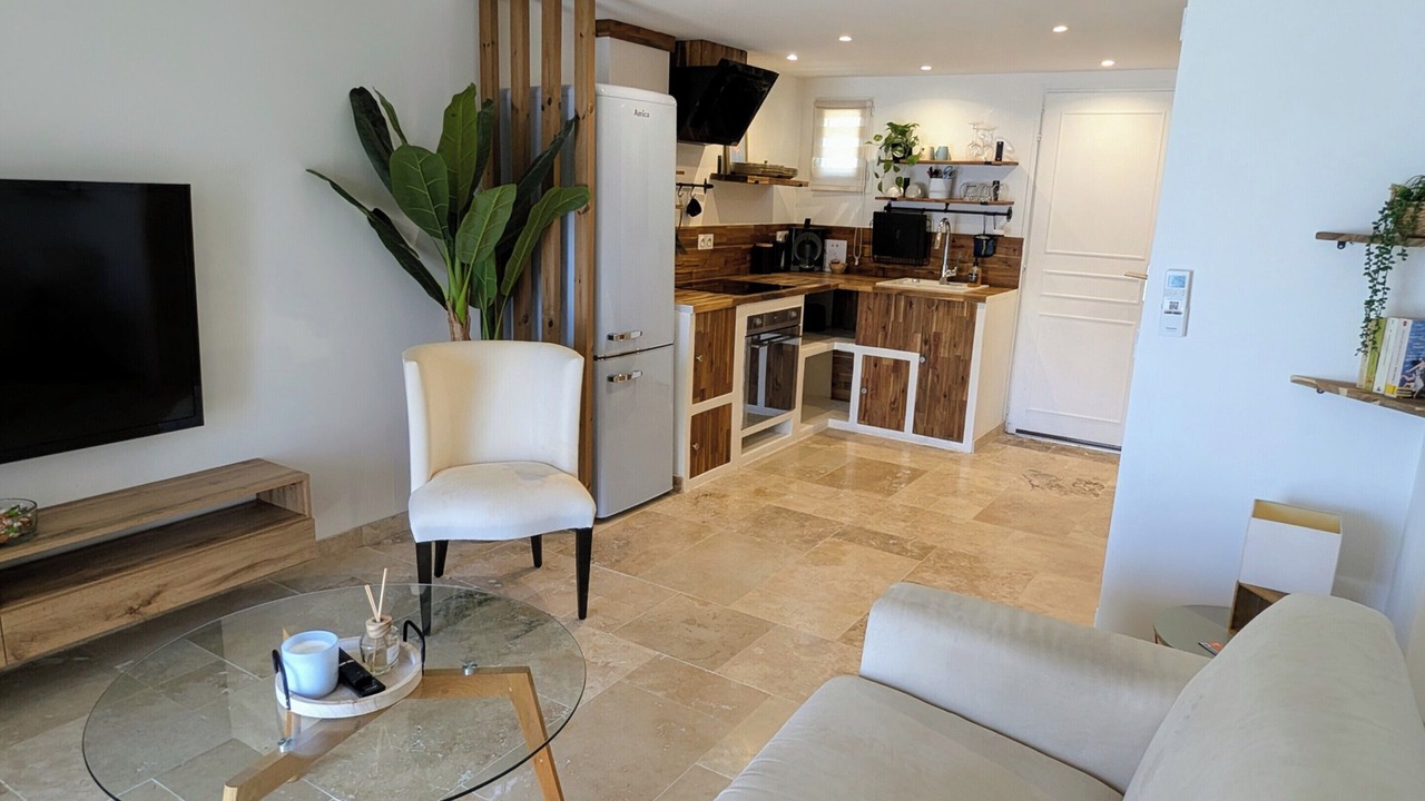 Photo of Livingroom in Saint-Vallier-de-Thiey