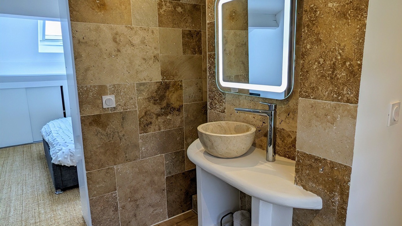 Photo of Bathroom in Saint-Vallier-de-Thiey