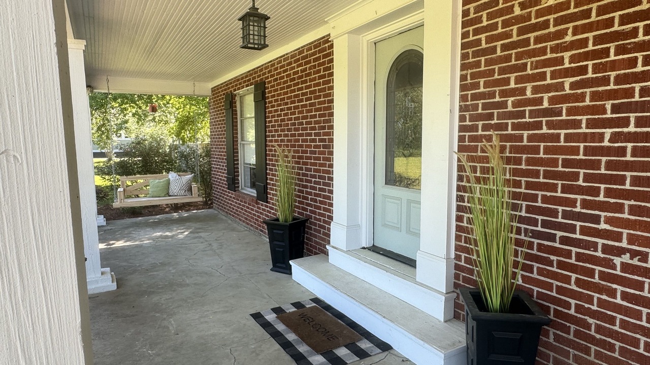 Photo of Outdoor in Flora