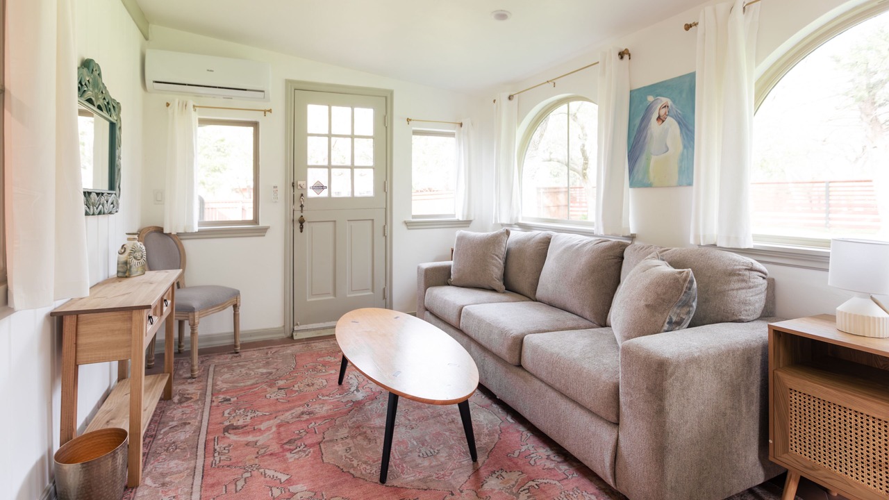 Photo of Livingroom in Central Oklahoma City