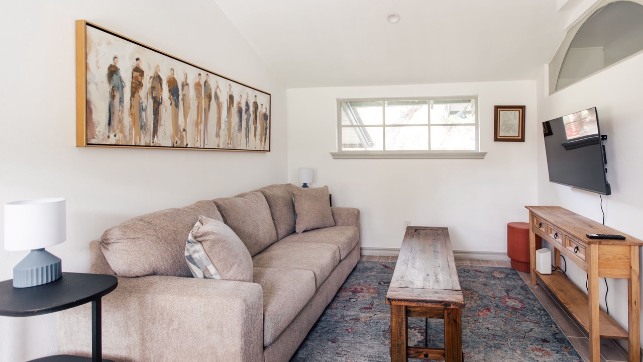 Photo of Livingroom in Central Oklahoma City