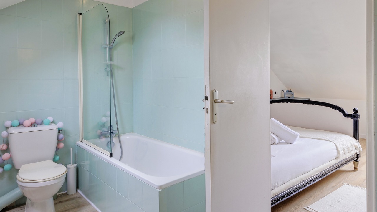 Photo of Bathroom in Saint-Nom-la-Breteche