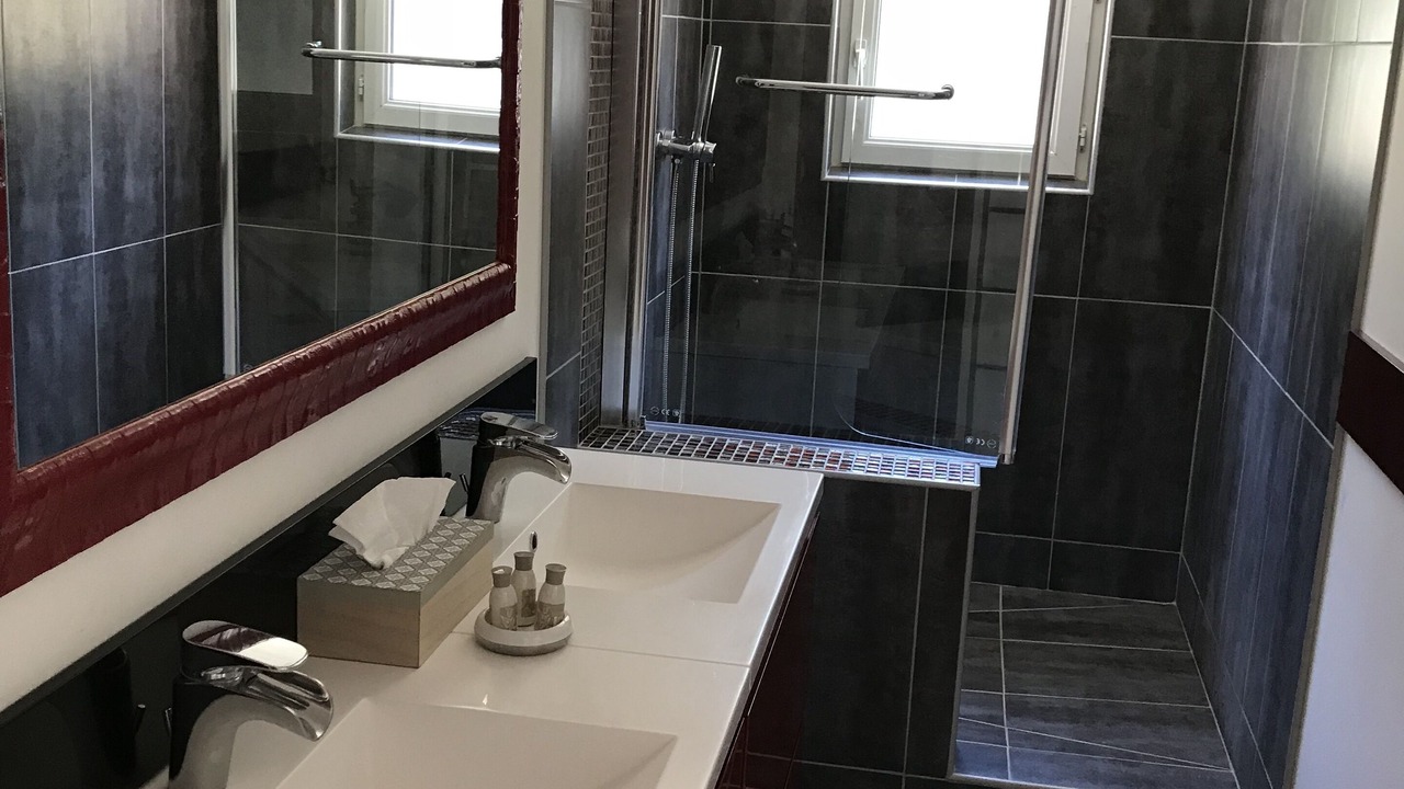 Photo of Bathroom in Puechabon