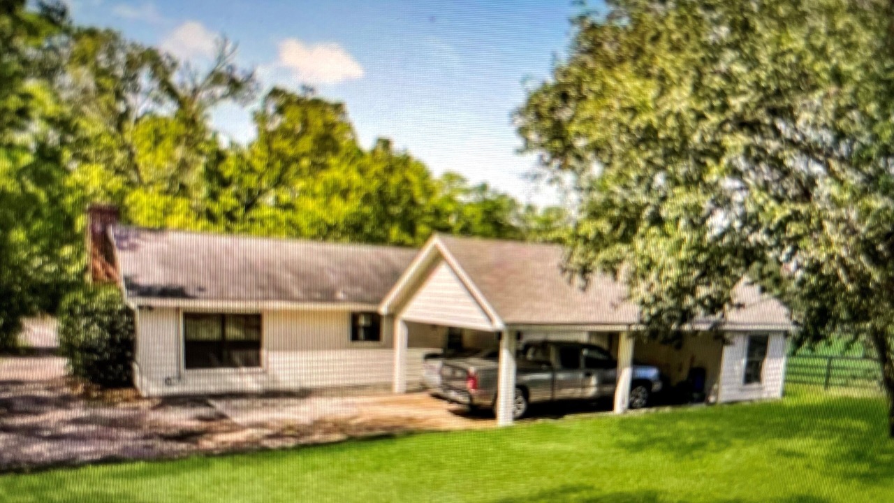 Photo of Outdoor in Keenan