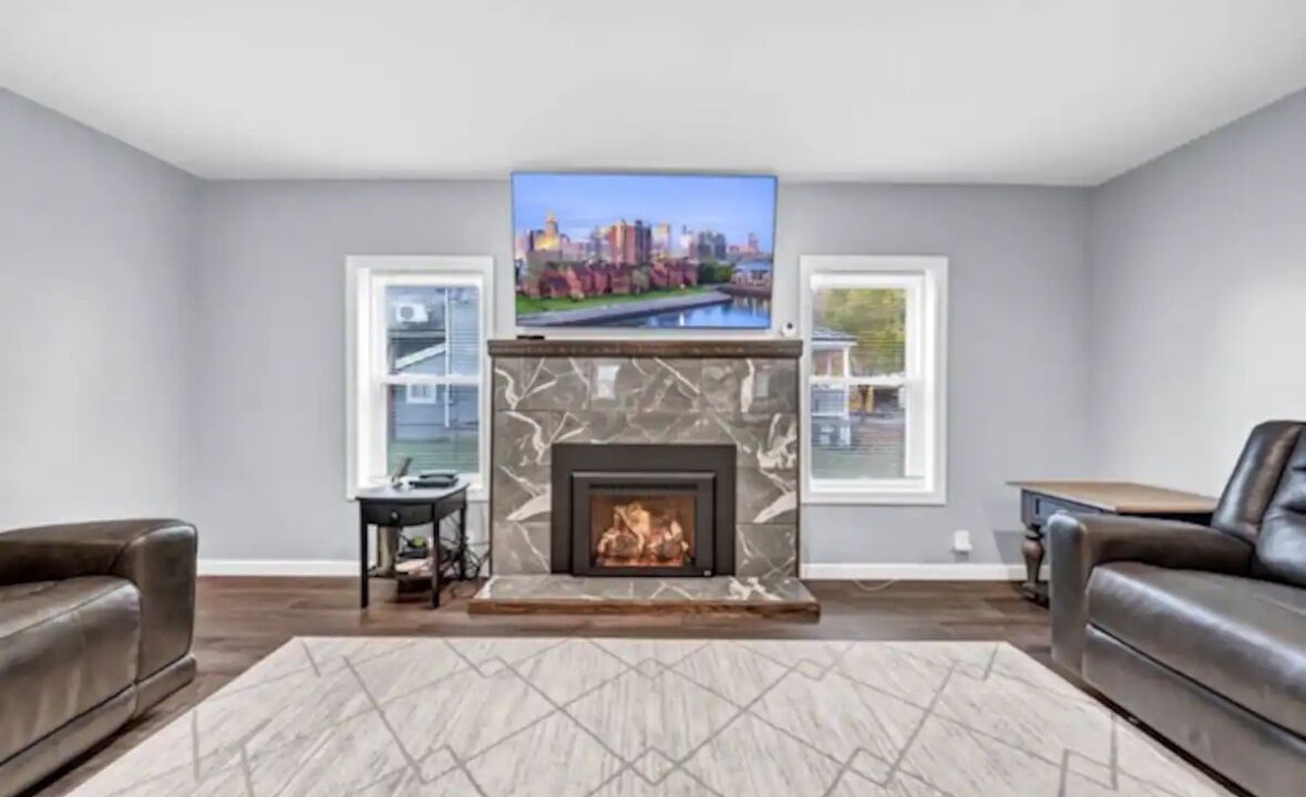 Photo of Livingroom in Ellicottville