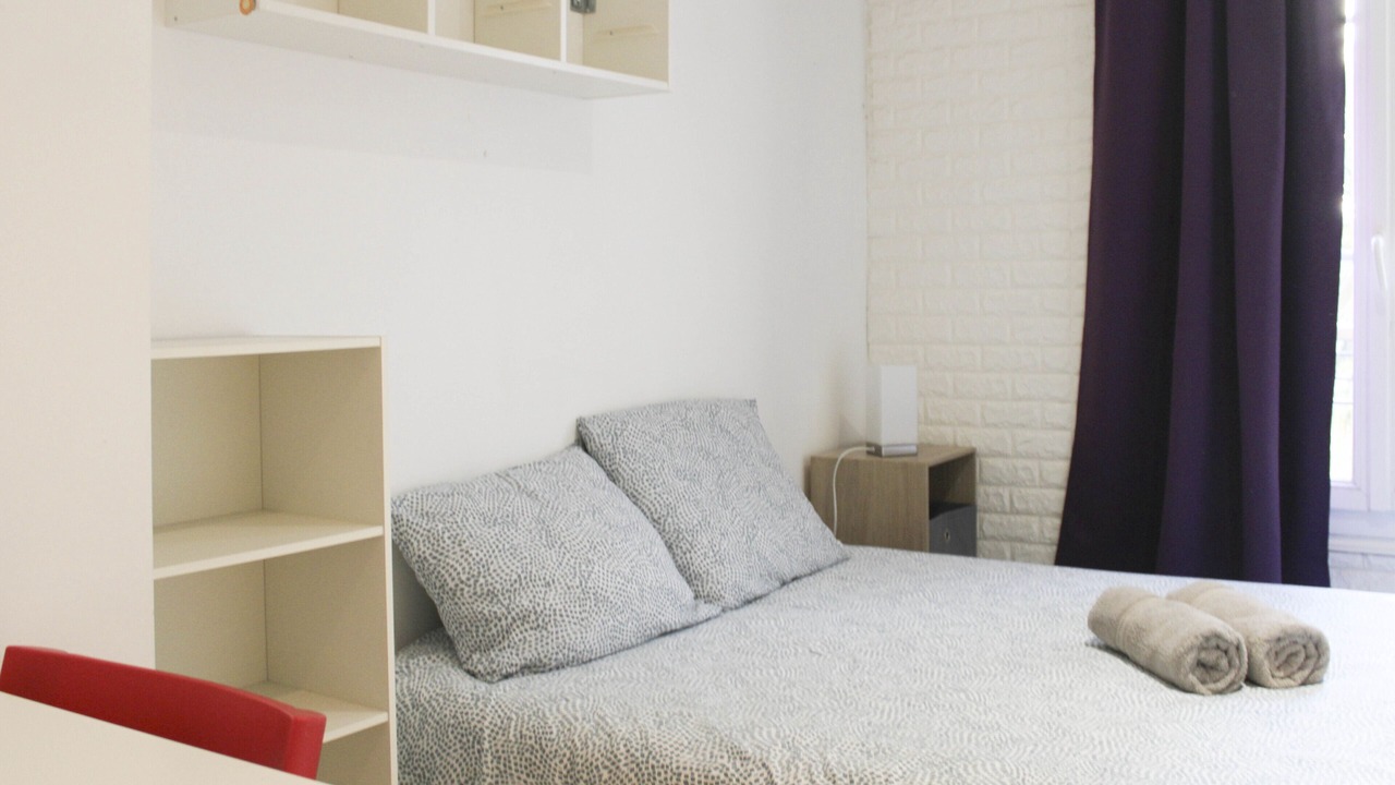 Photo of Bedroom in Saint-Ouen