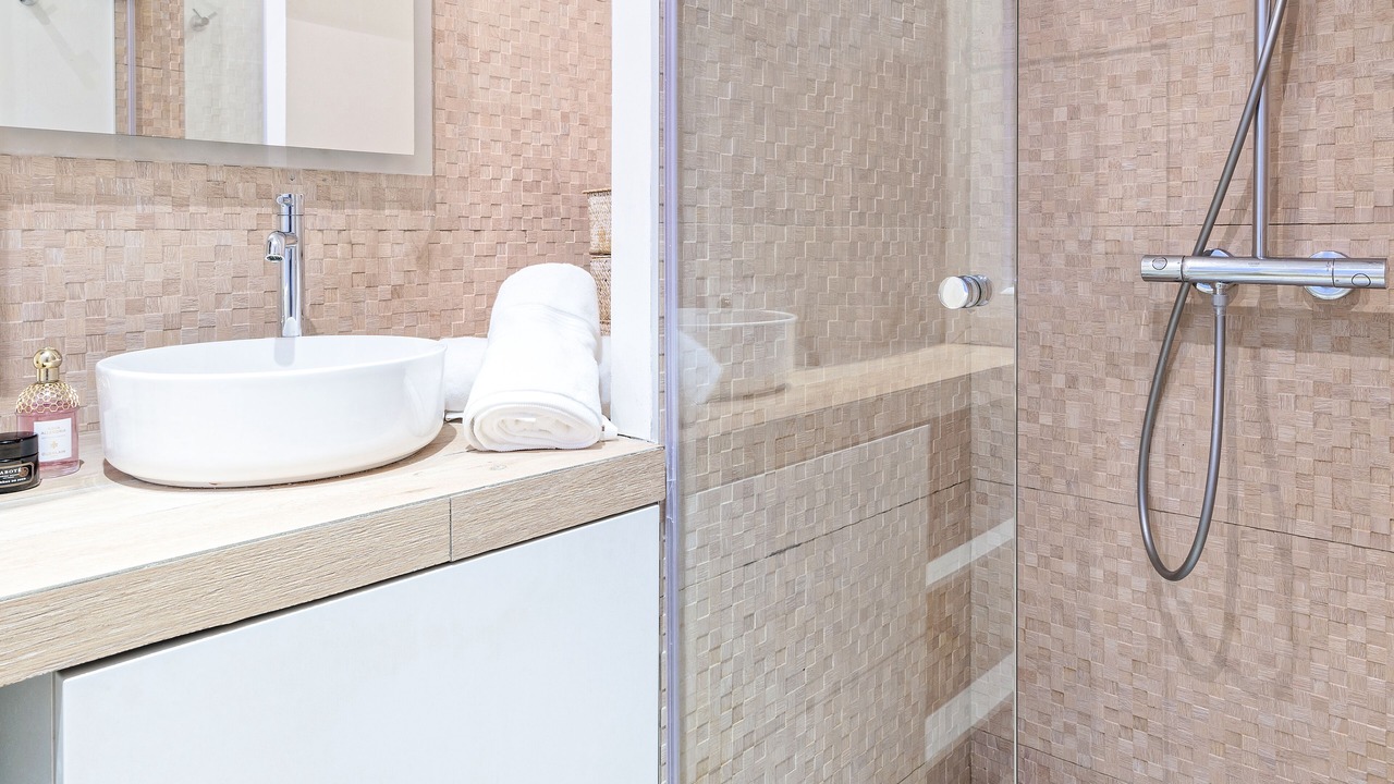Photo of Bathroom in Quinze-Vingts