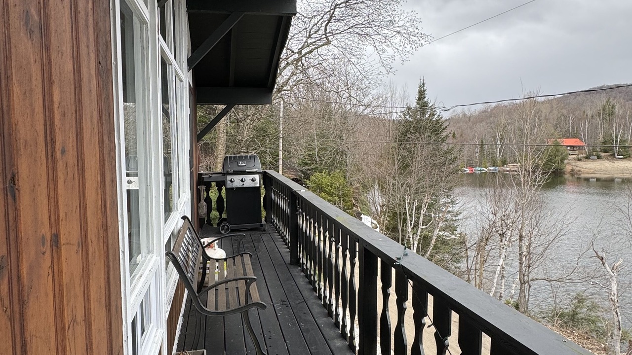 Photo of Patio Balcony in Les Pays-d'en-Haut Regional County Municipality
