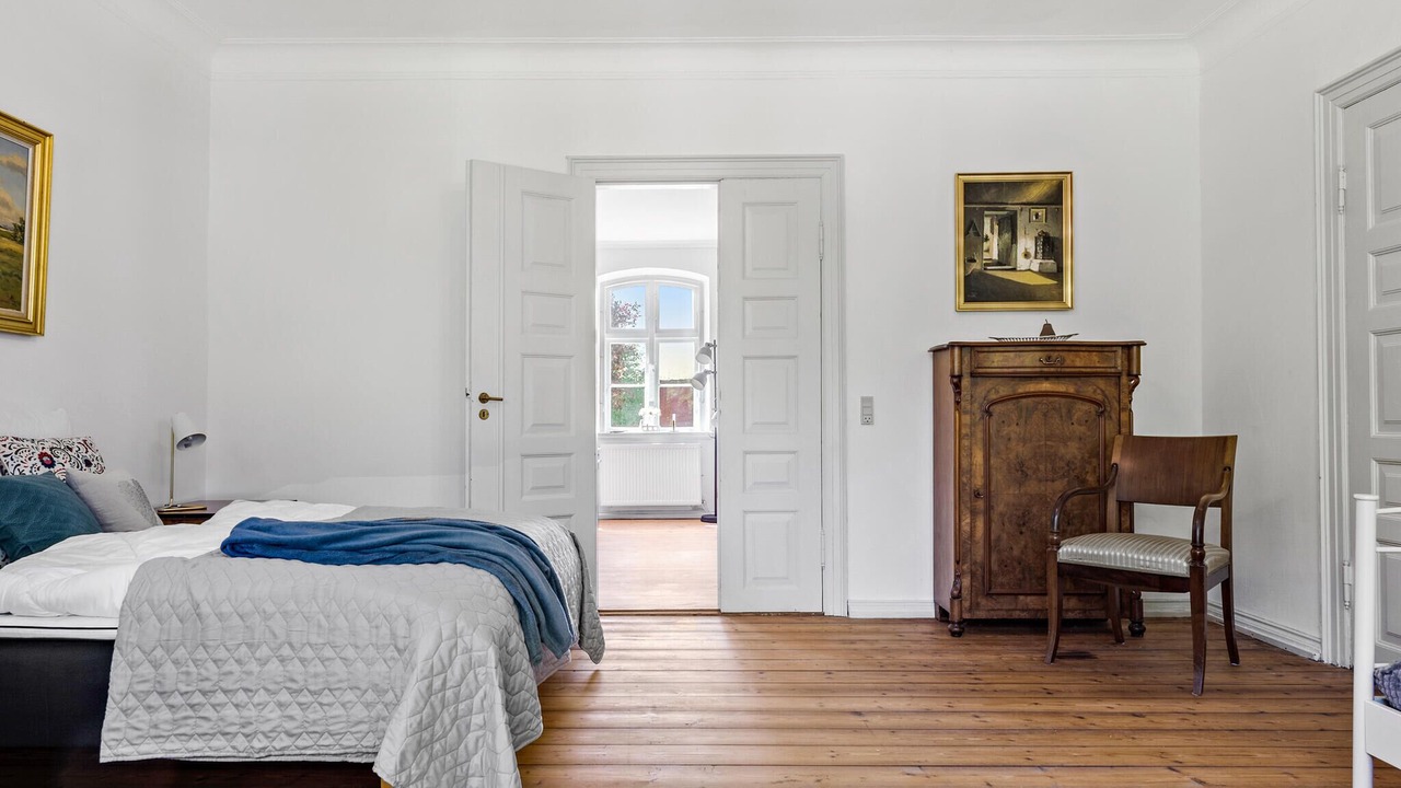 Photo of Others in Arø