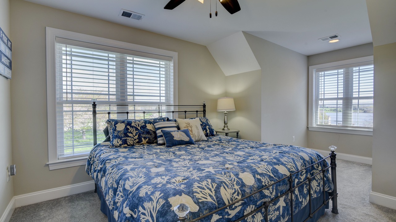 Photo of Bedroom in Louisa