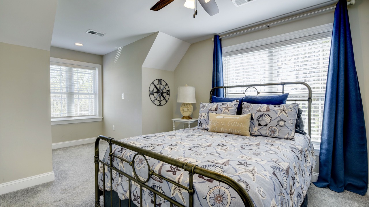 Photo of Bedroom in Louisa