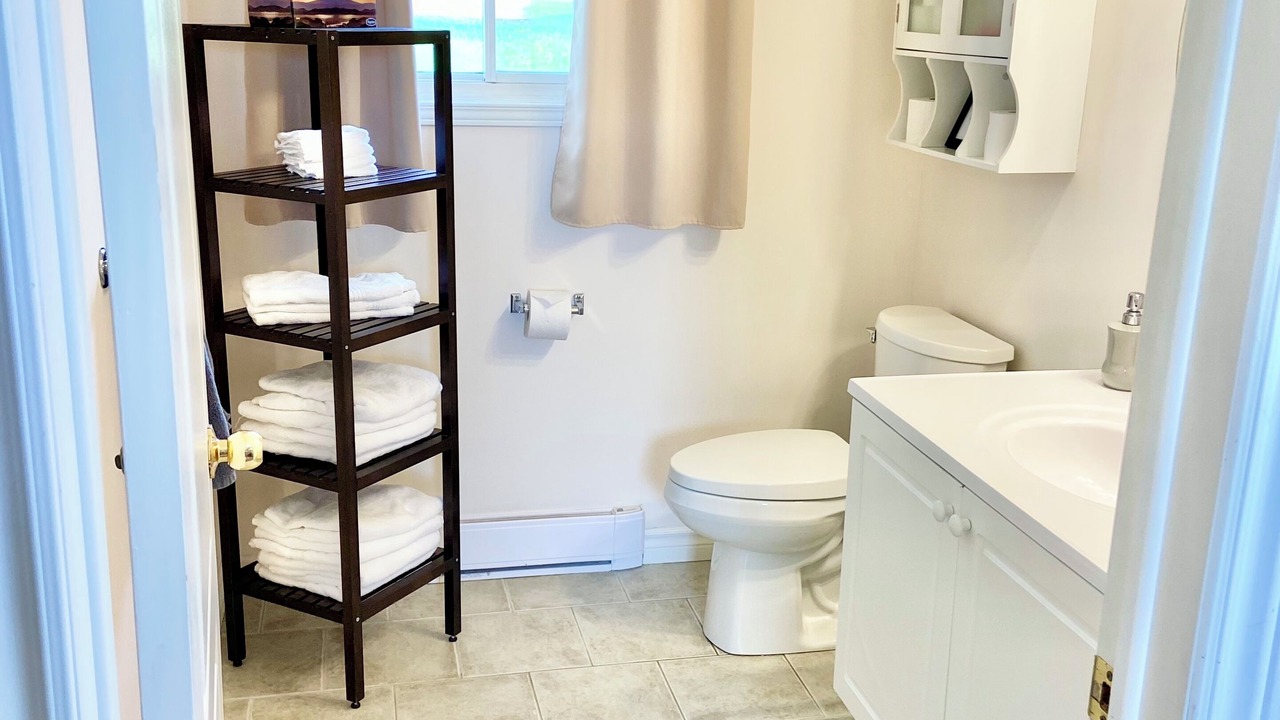 Photo of Bathroom in Greenbank