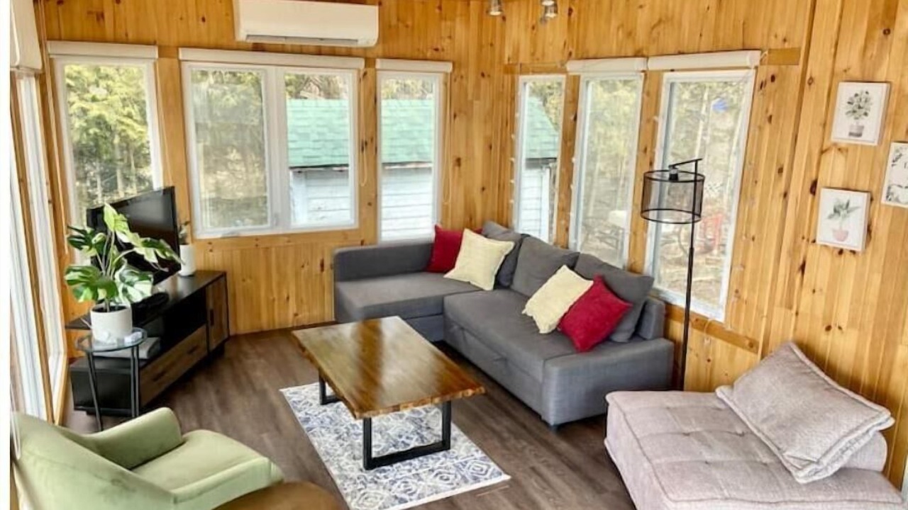Photo of Livingroom in Greenbank