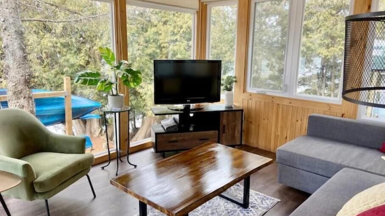 Photo of Livingroom in Greenbank