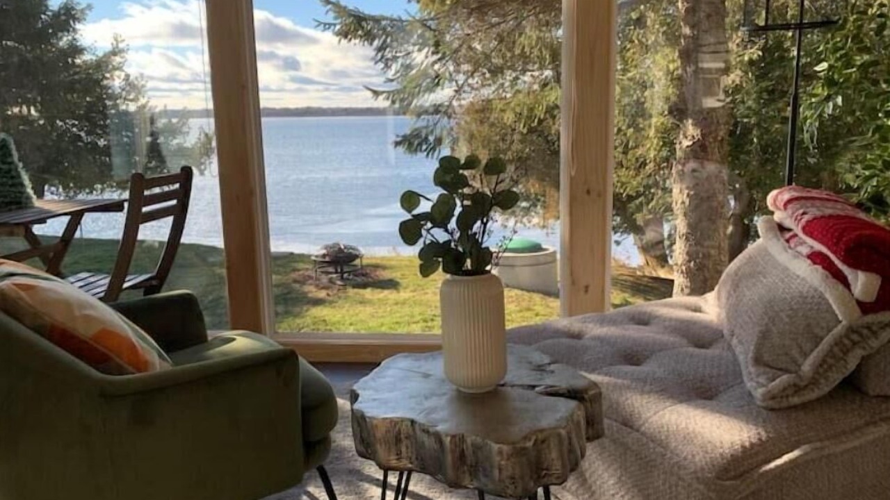 Photo of Livingroom in Greenbank