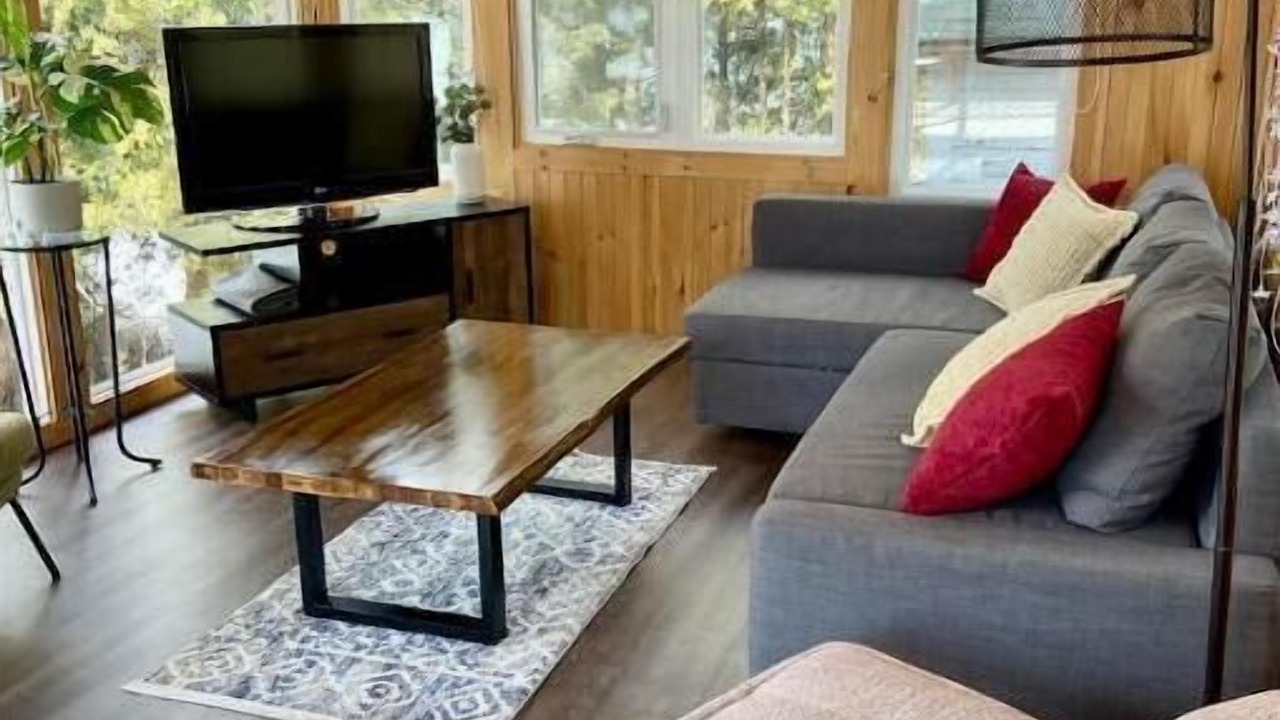 Photo of Livingroom in Greenbank