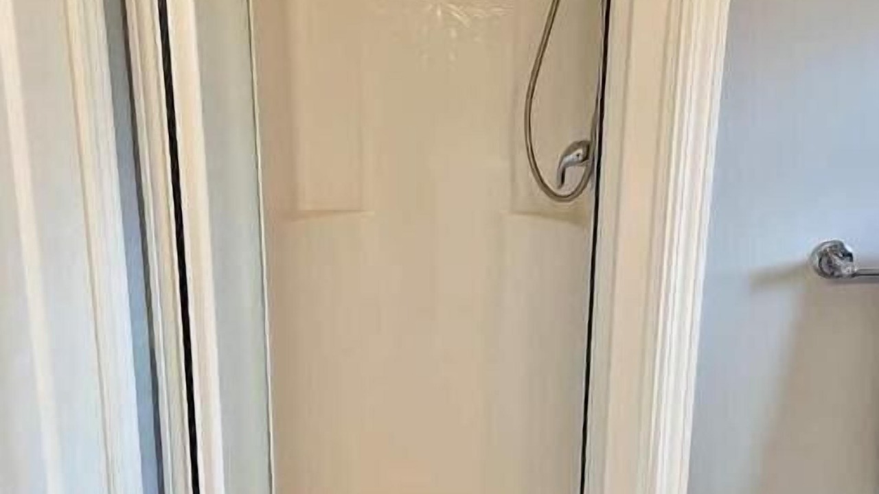 Photo of Bathroom in Greenbank
